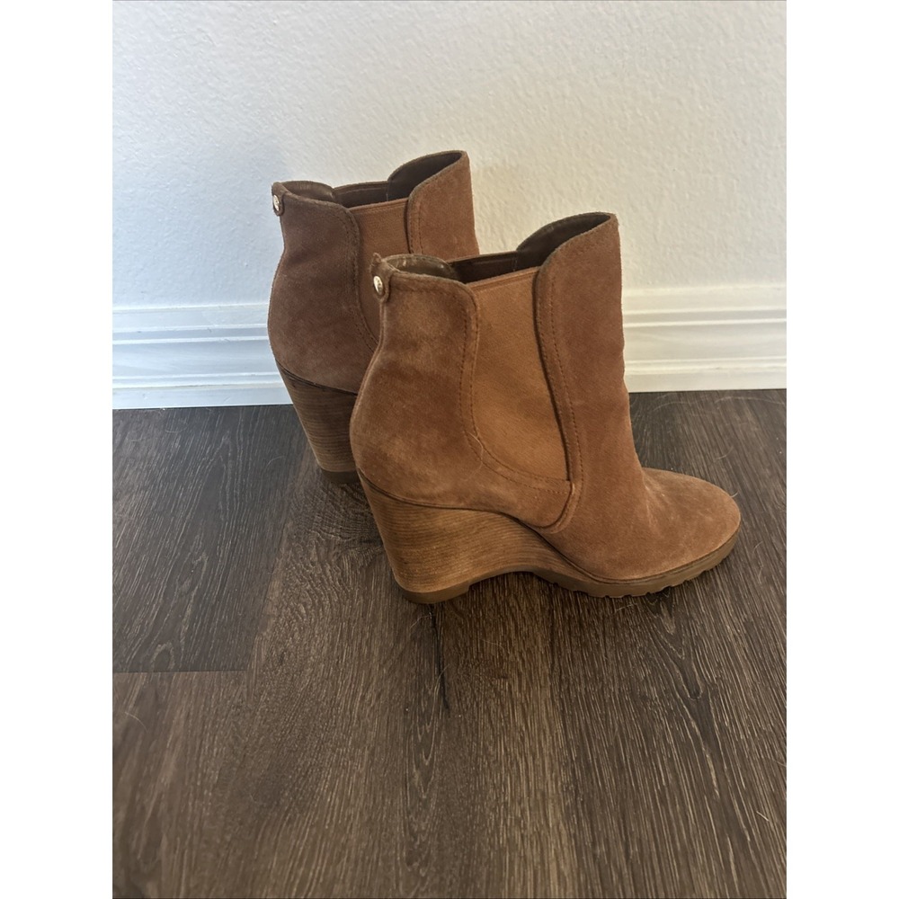 Michael Kors Thea Womens Caramel Brown Suede Leather Wedge Chelsea Ankle Boot 10 - Picture 3 of 10